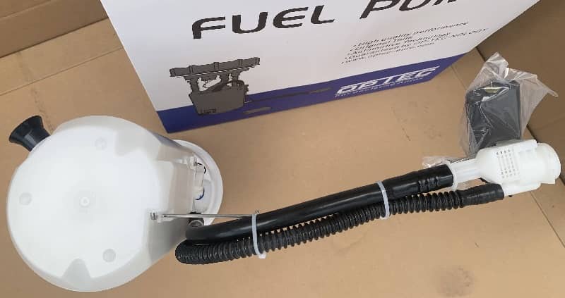 Fuel Pump Assembly For Mercedes-Benz W163 ML320 ML430 ML500