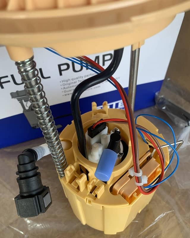 Fuel Pump Assembly For Mercedes-Benz W164 ML350 ML550 GL450 ML350 DIESEL