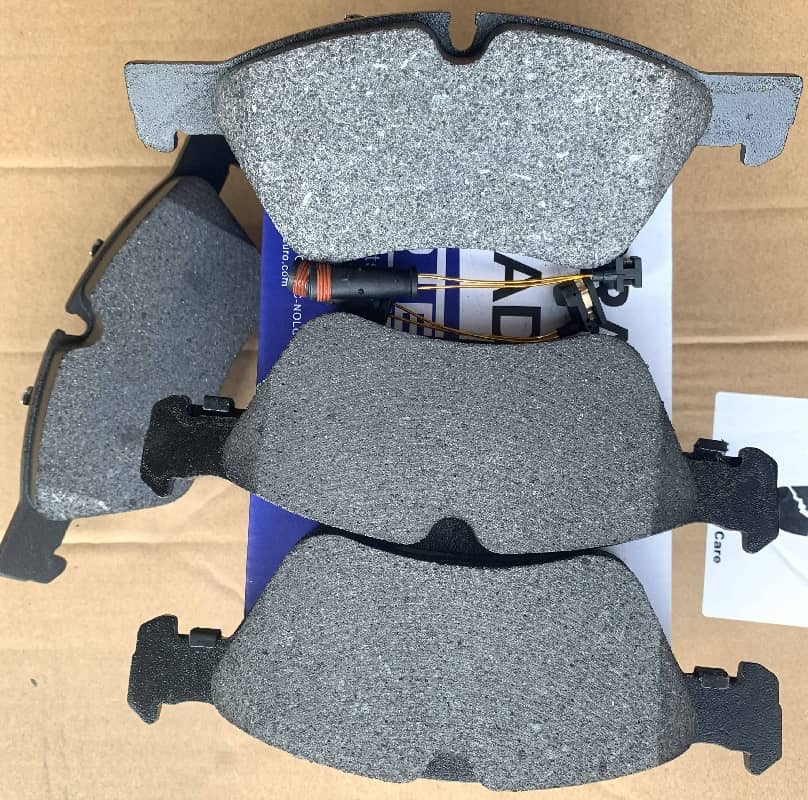 Front Brake Pads for Mercedes-Benz W164 W251 X164 4-MATIC W211