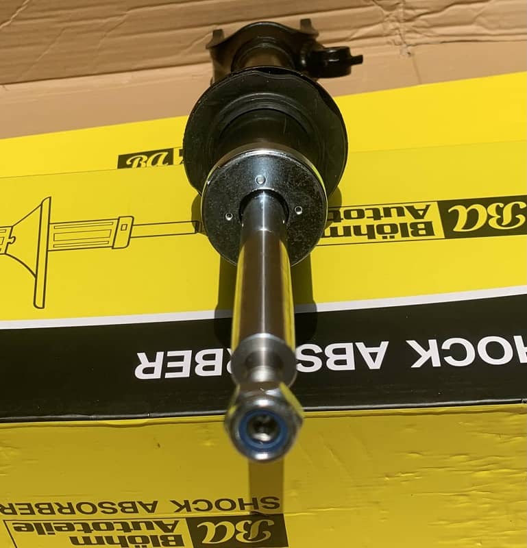 Front Shock absorber for Mercedes-Benz ML350 2006-2011, ML500 2006-2007, ML320 2007-2009, ML550 2008-2009