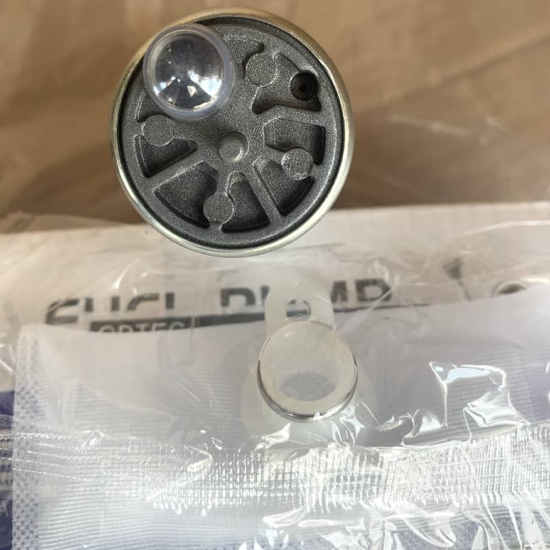 ONLY FUEL PUMP FOR MERCEDES-BENZ W203 C240, C320. C230. COUPE/CONVERTIBLE, CLK320, CLK500