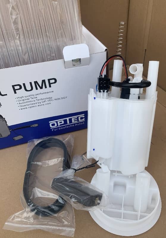 FUEL PUMP ASSEMBLY FOR MERCEDES-BENZ W203 C240, C320. C230. COUPE/CONVERTIBLE, CLK320, CLK500
