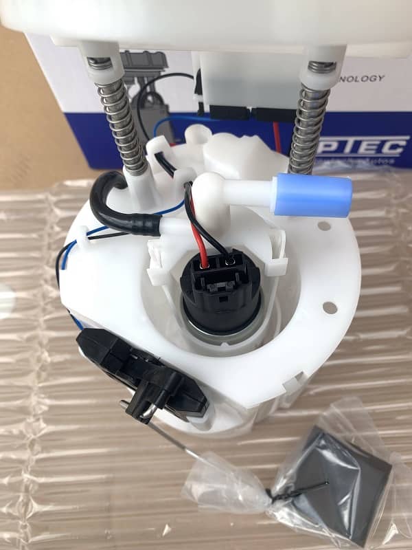 Fuel Pump Assembly For Mercedes-Benz W204 W212 C200 C250 E200 E250