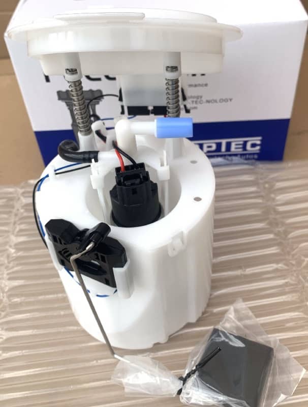 Fuel Pump Assembly For Mercedes-Benz W204 W212 C200 C250 E200 E250