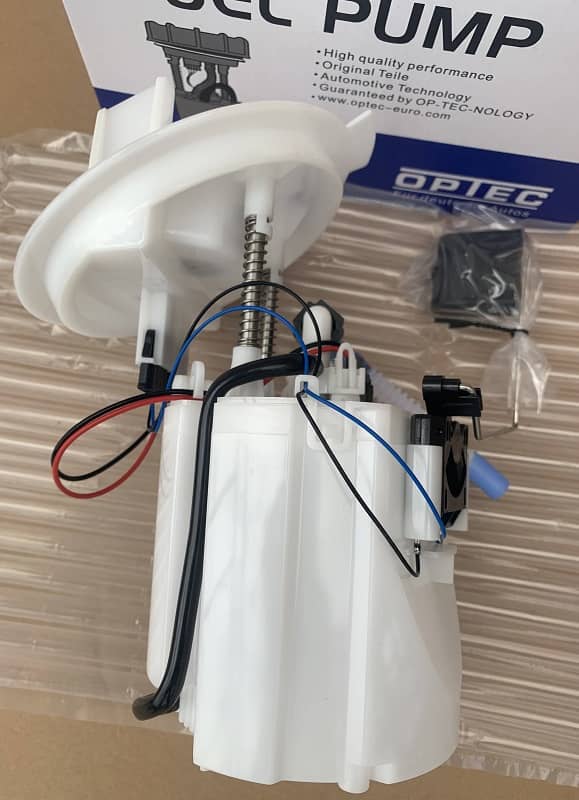 Fuel Pump Assembly For Mercedes-Benz W204 W212 GLK 350 C 300 E 550