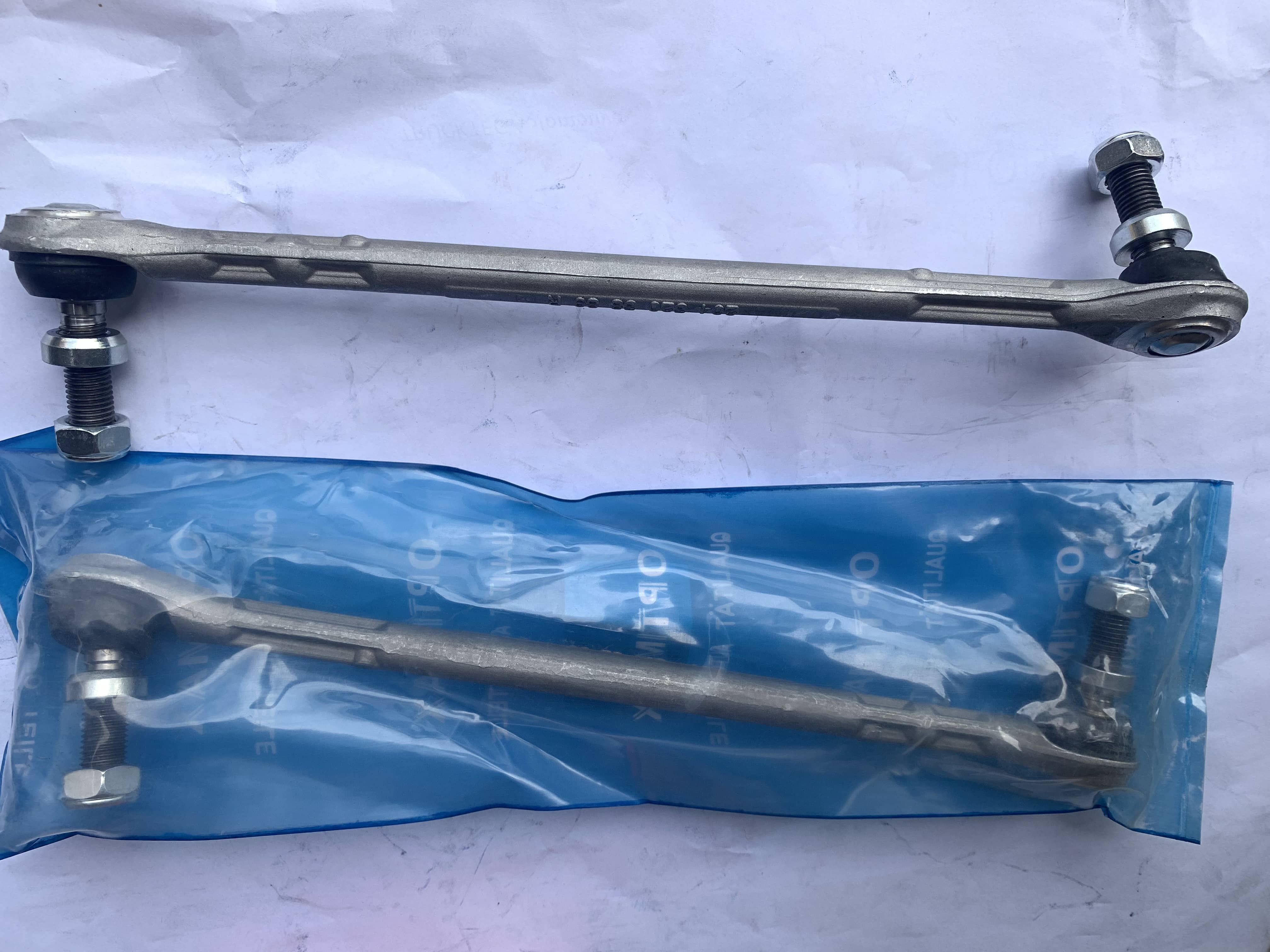 Stabilizer Bar Link Rod Strut, Left and Right.  Fits MERCEDES W204