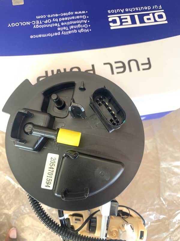 Fuel Pump Assembly For Mercedes-Benz GT53 C400 C450 GLC63 AMG E53