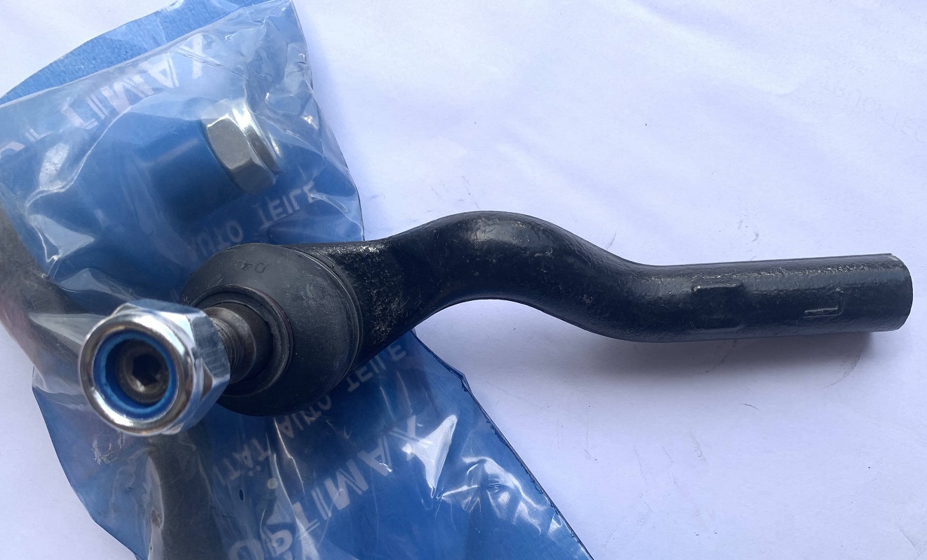 TIE ROD END (E300, E320, E420, E430, E55 AMG, FRONT OUTER LEFT + RIGHT)