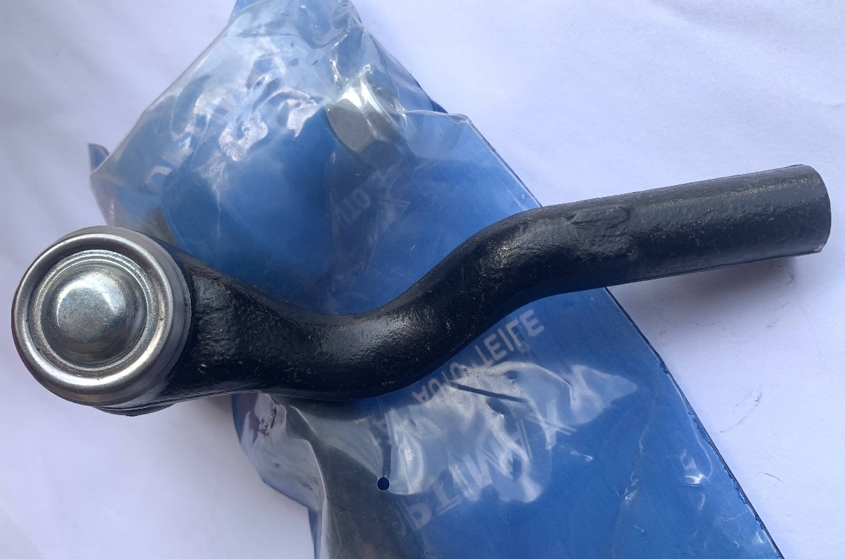 TIE ROD END (E300, E320, E420, E430, E55 AMG, FRONT OUTER LEFT + RIGHT)