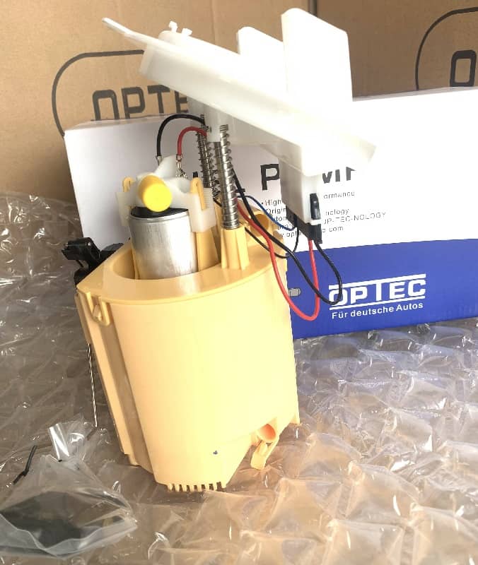 Fuel Pump Assembly For Mercedes W212 S212 E350 CLS350 Diesel