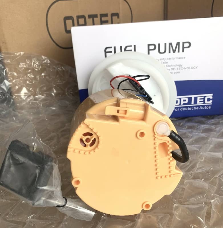 Fuel Pump Assembly For Mercedes W212 S212 E350 CLS350 Diesel