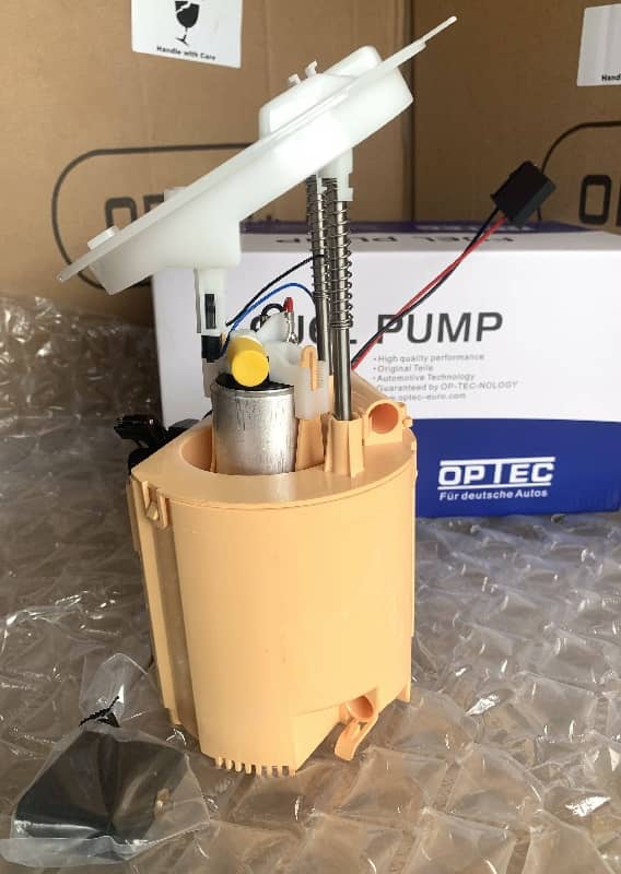 Fuel Pump Assembly For Mercedes-Benz W212 S212 Sedan Wagon 2.1-3.0L 2009